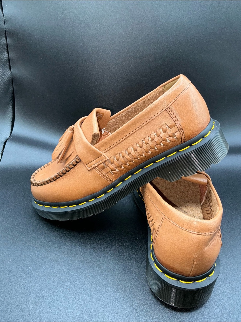 Dr. Martens Women’s Tan Leather Tassel Loafers Slip On US 7 - Picture 5 of 9
